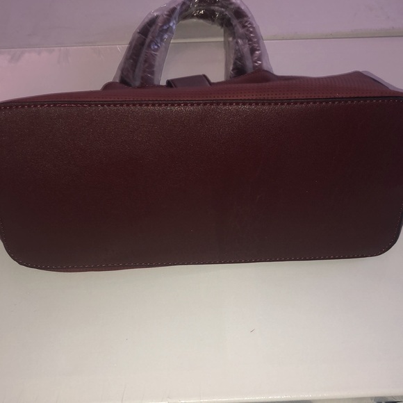 Main Street Market Canvas Burgundy Handbag - Picture 7 of 7